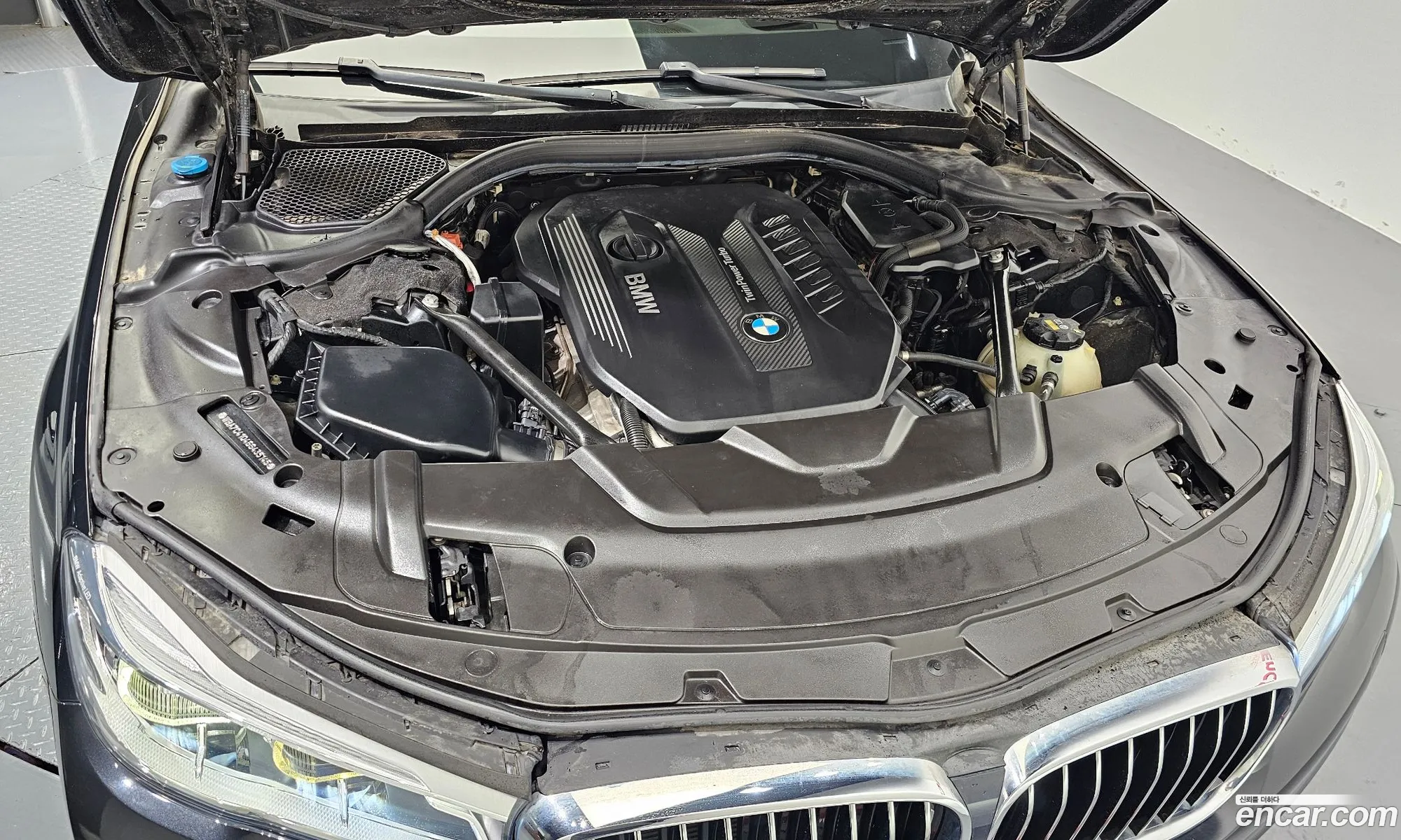BMW 7 Series 2016 WBA7C4104GG435145 — 12
