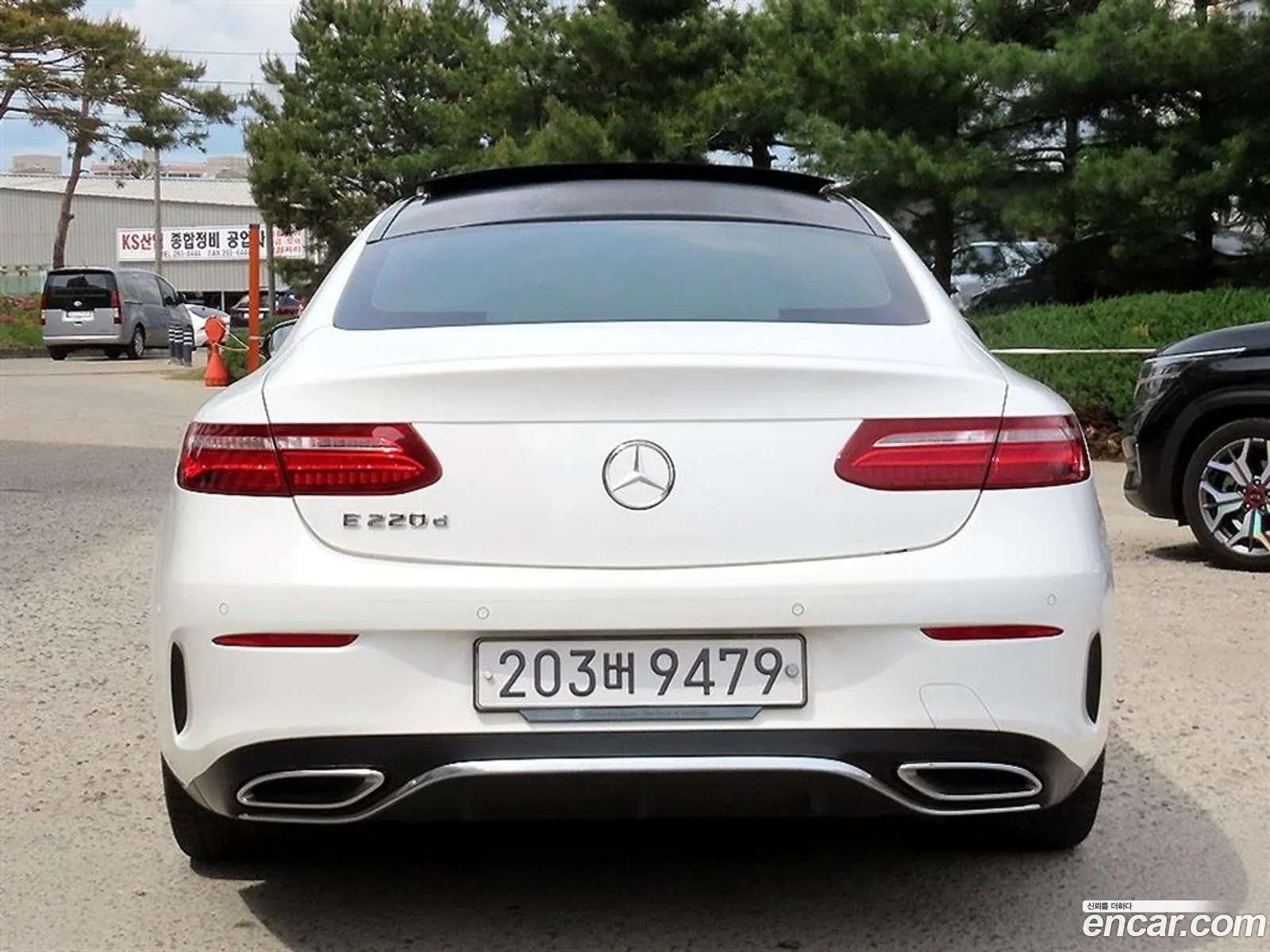 Mercedes-Benz E-Class W213 2017 — 12