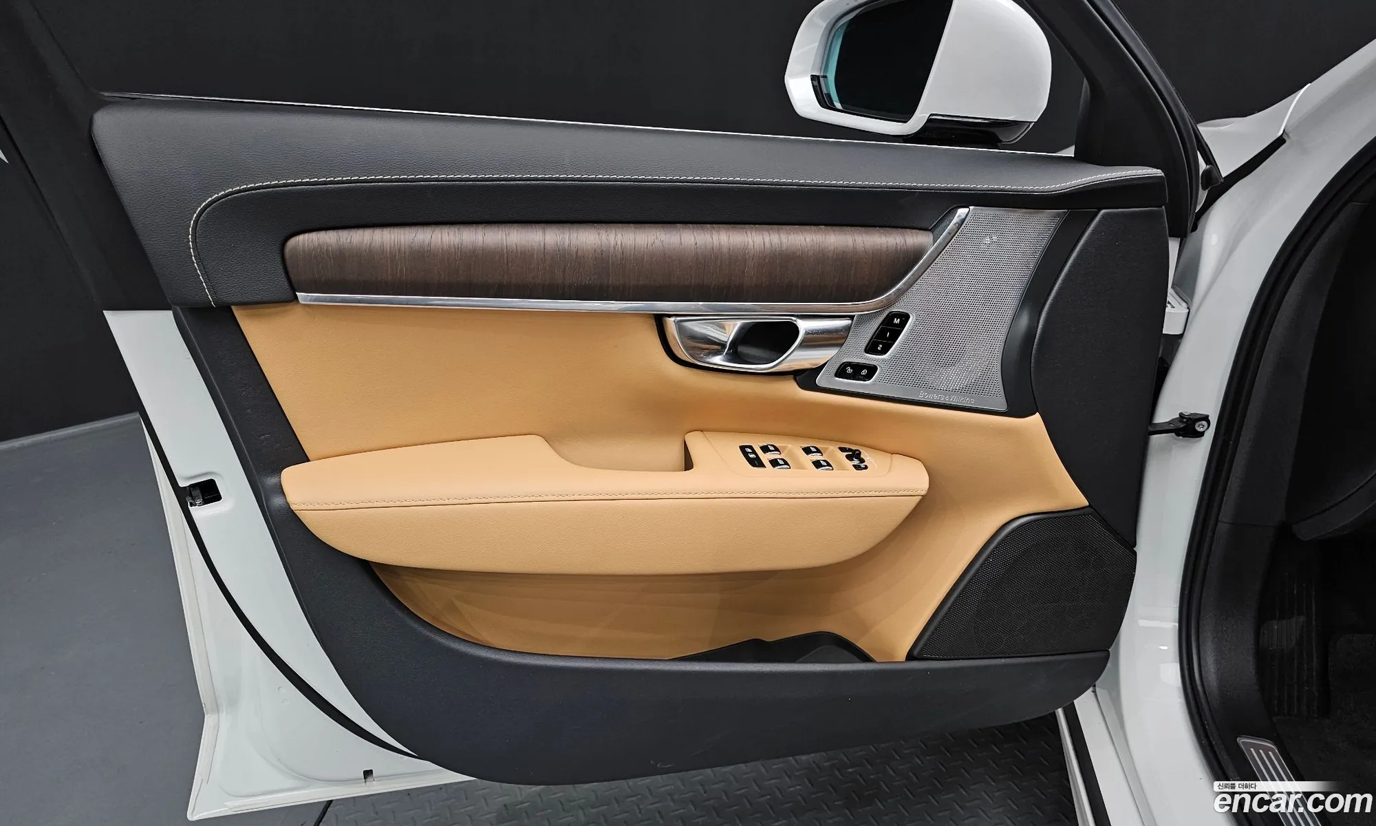 Volvo S90 2022 LVYPT062CNP270590 — 39