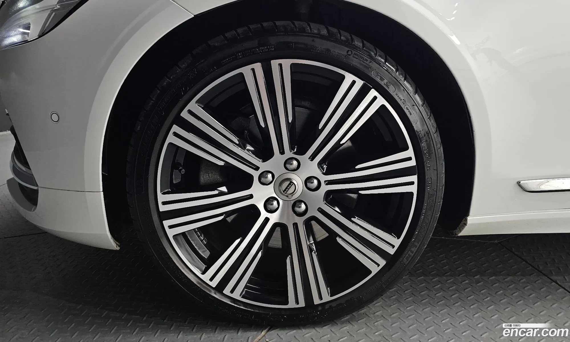 Volvo S90 2022 LVYPT062CNP270590 — 32