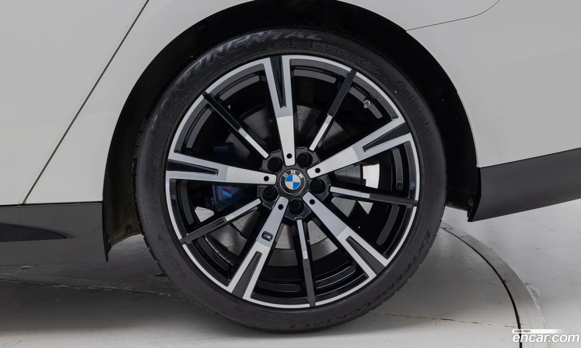 BMW 5 Series 2024 — 20