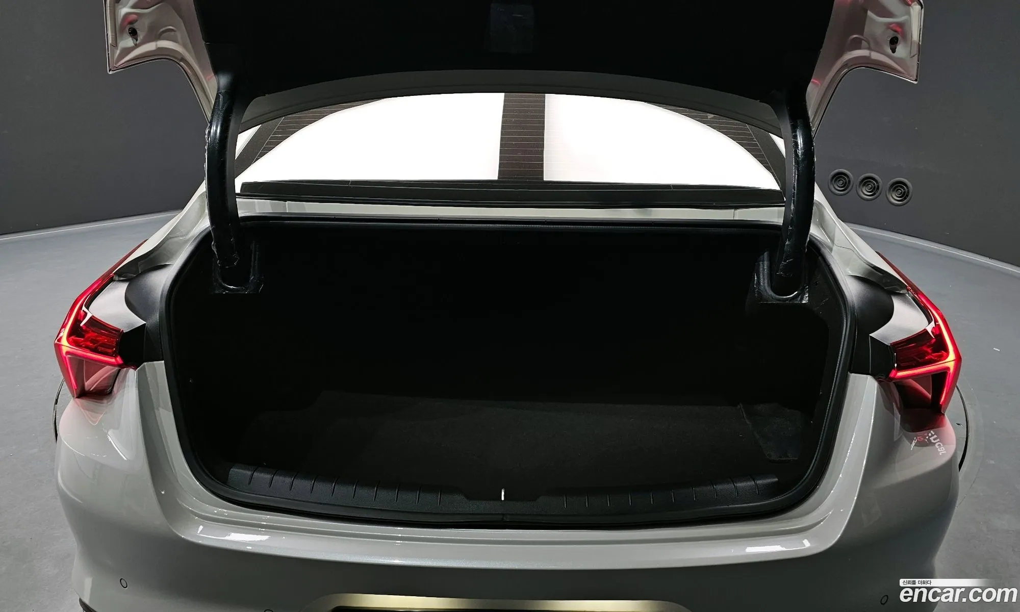 Kia K8 2021 — 20