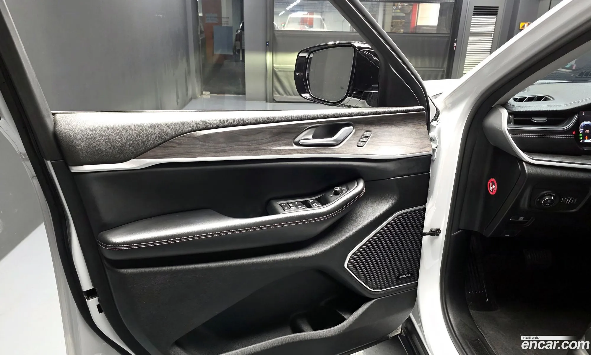 Jeep Grand Cherokee 2023 — 19