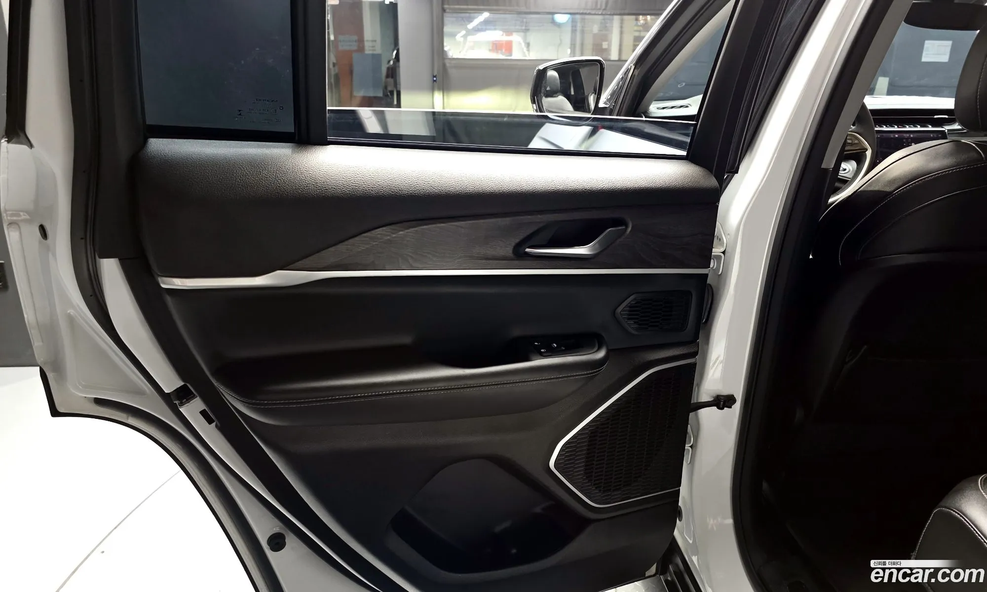 Jeep Grand Cherokee 2023 — 2