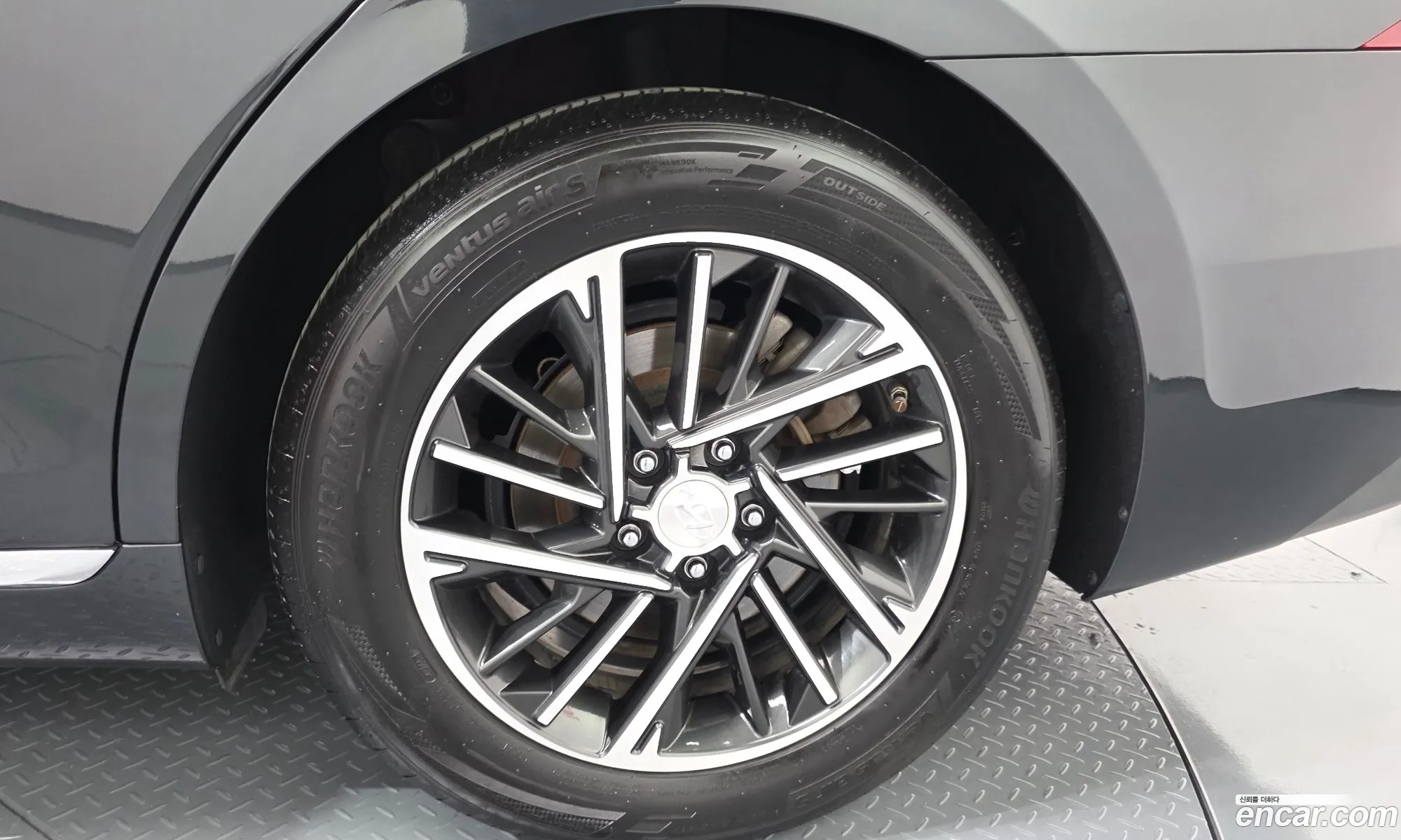 Hyundai Grandeur IG 2020 — 23