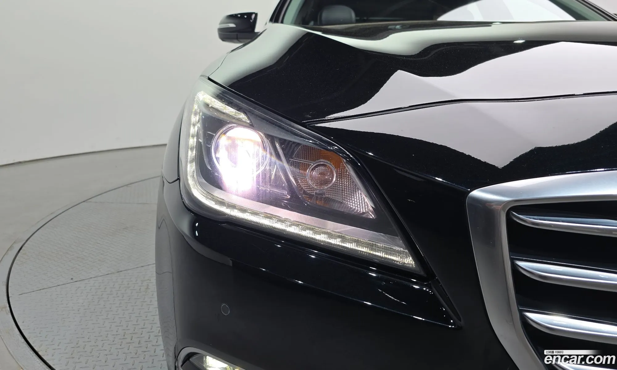 Hyundai Genesis DH 2016 — 14