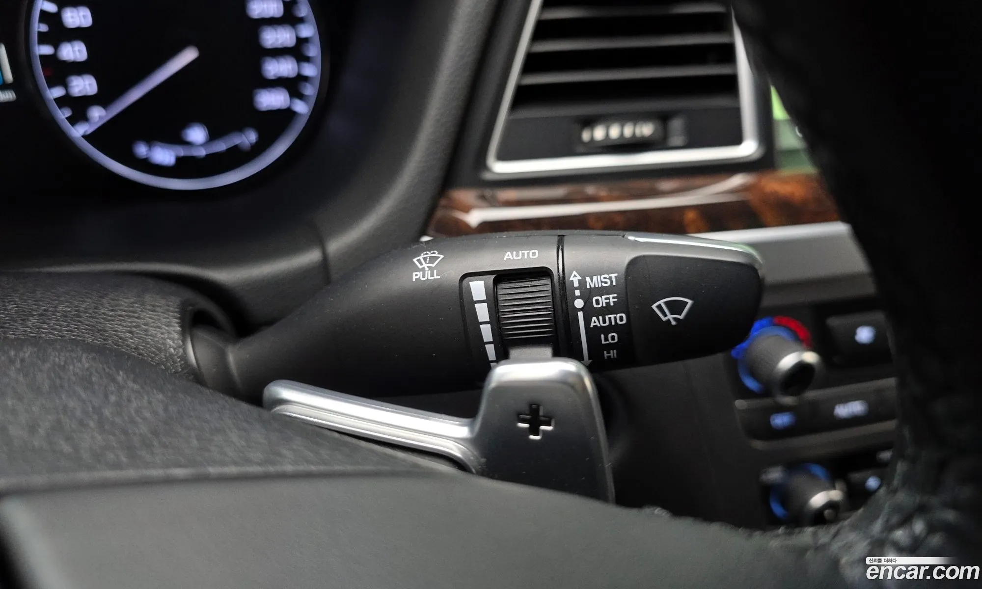 Hyundai Genesis DH 2016 — 27