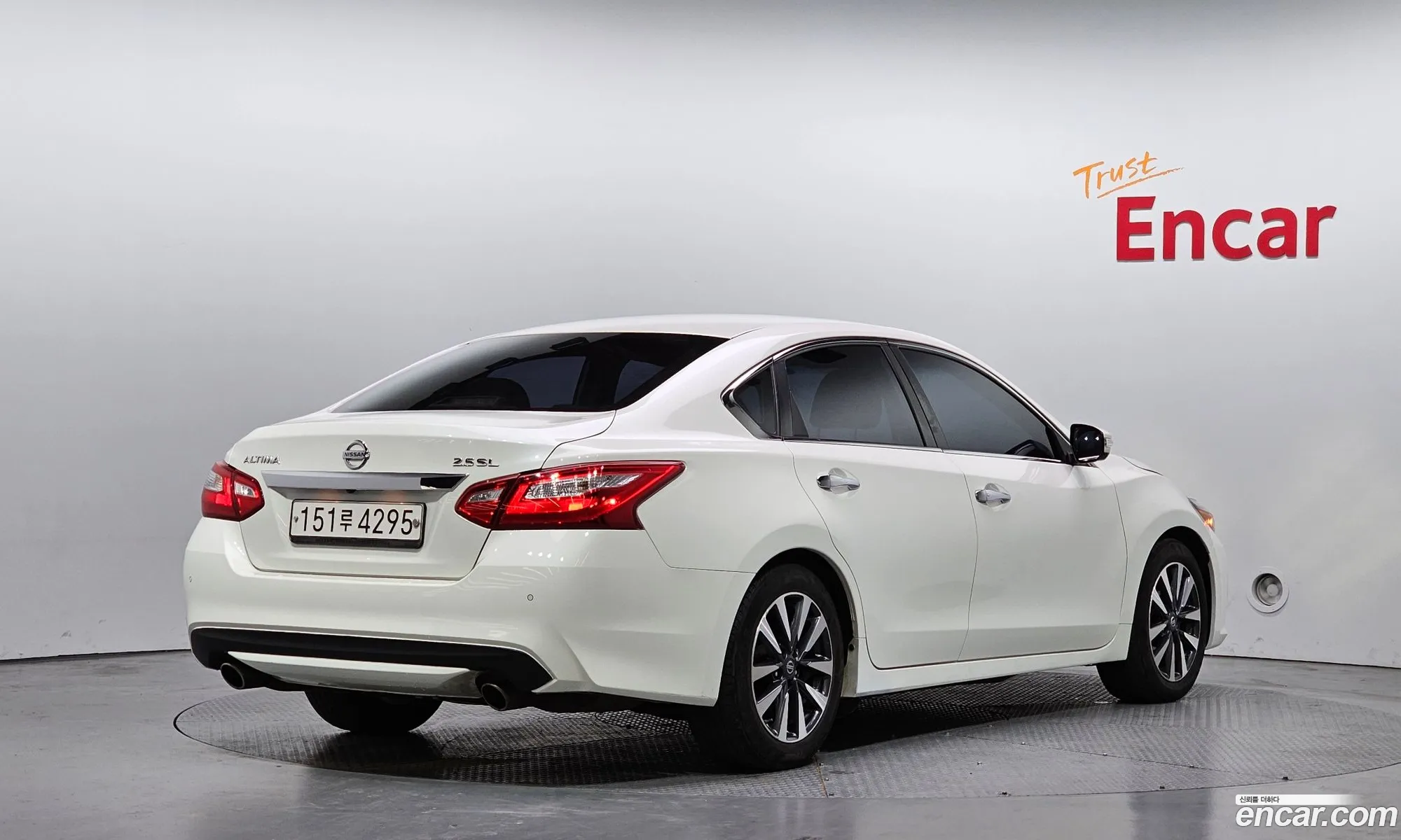 Nissan Altima 2017 — 9