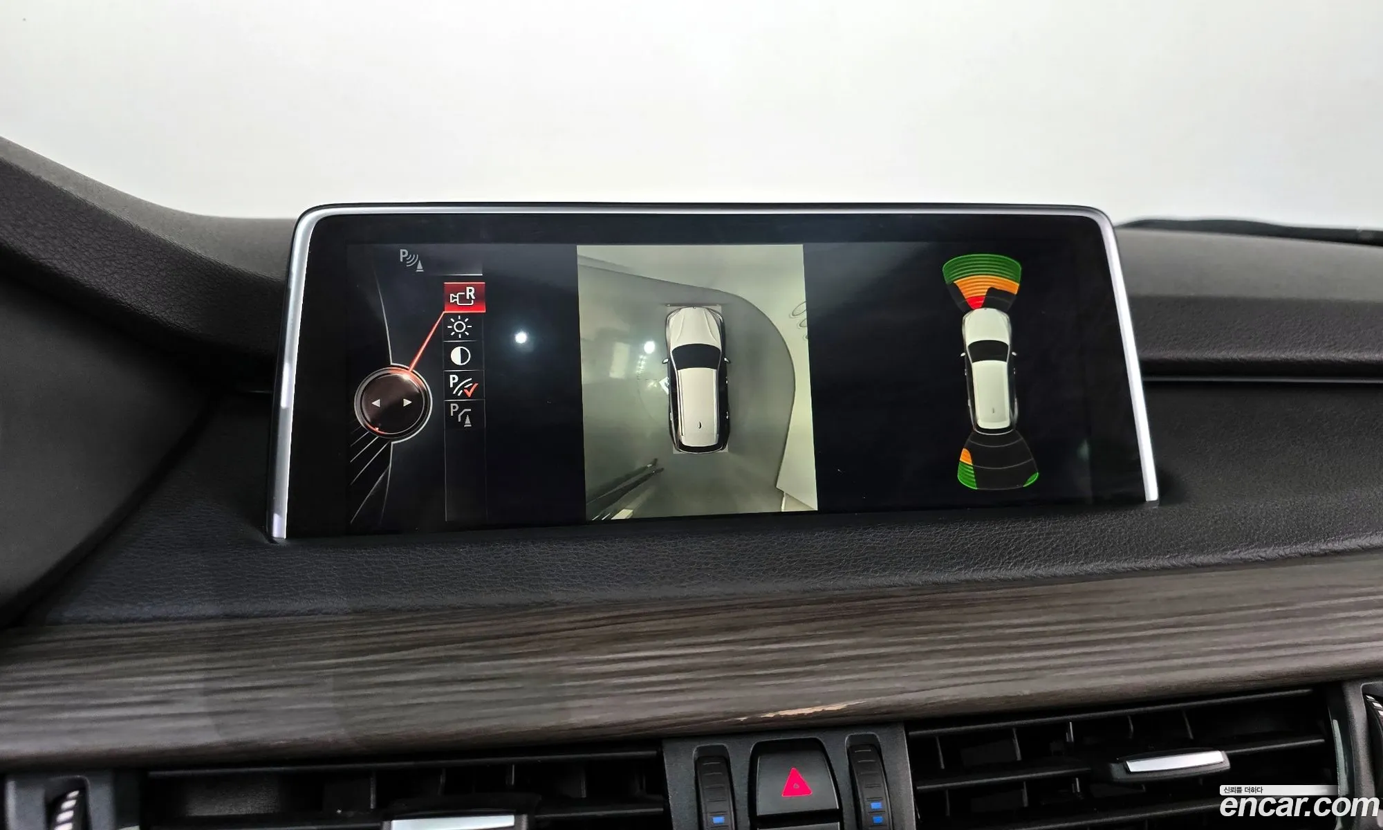 BMW X5 2016 — 18