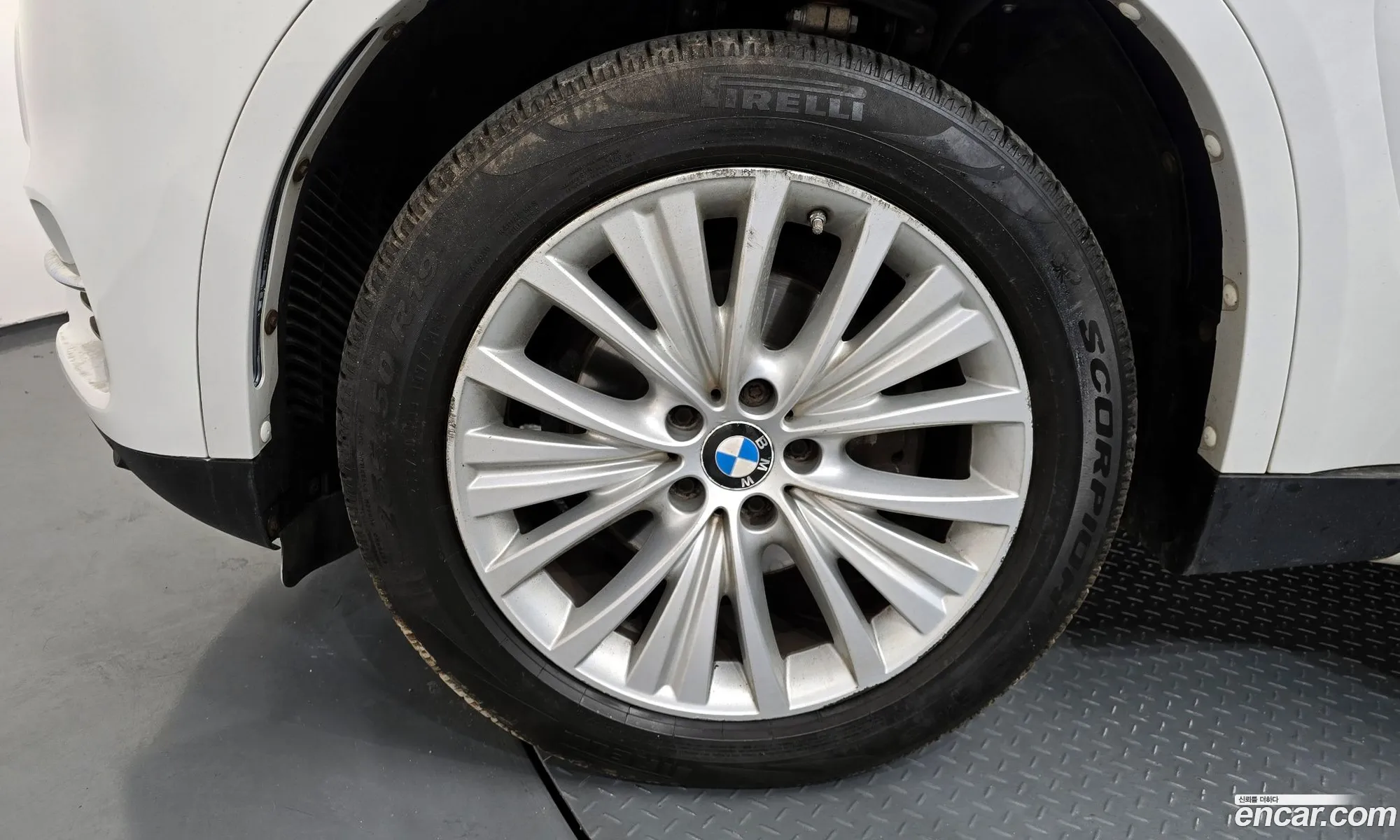 BMW X5 2016 — 5