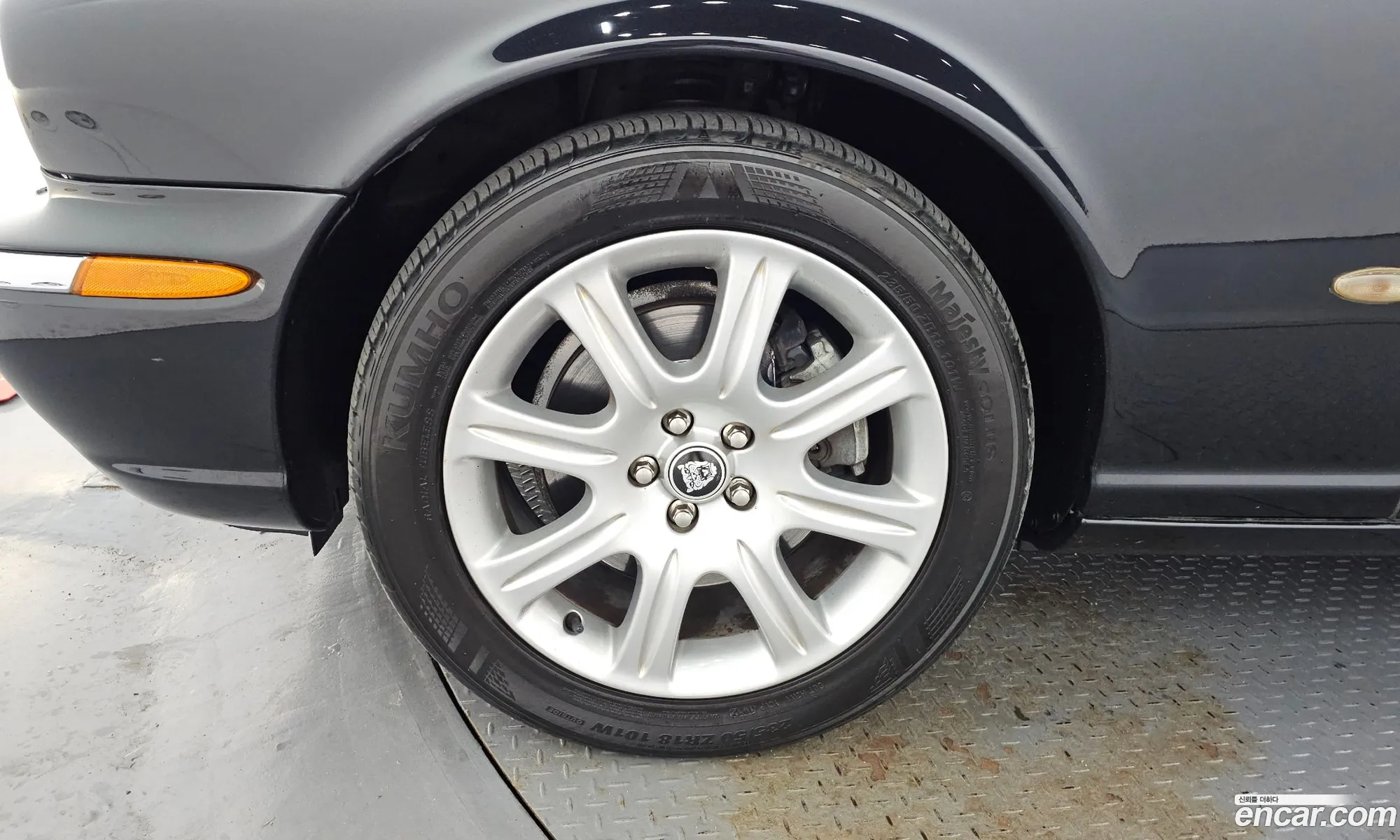Jaguar XJ8 2005 SAJAA80G — 19