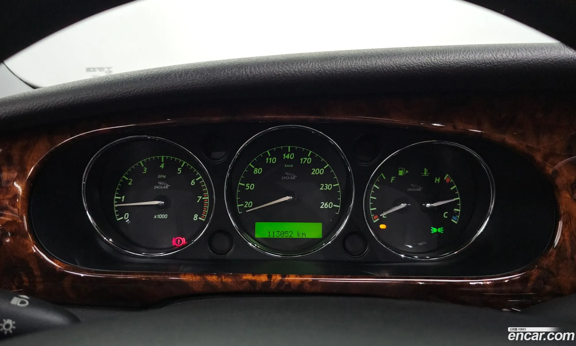 Jaguar XJ8 2005 SAJAA80G — 3