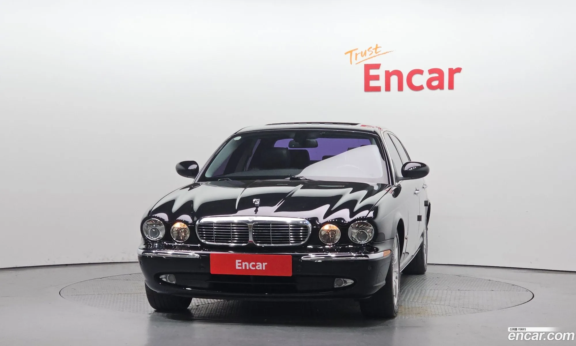 Jaguar XJ8