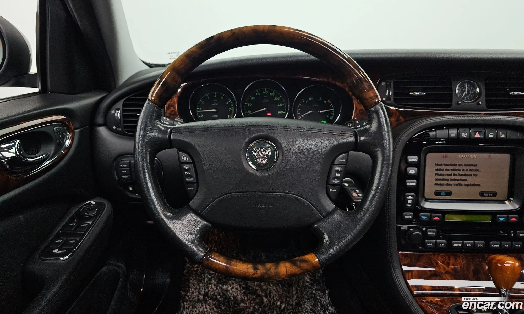 Jaguar XJ8 2005 SAJAA80G — 11