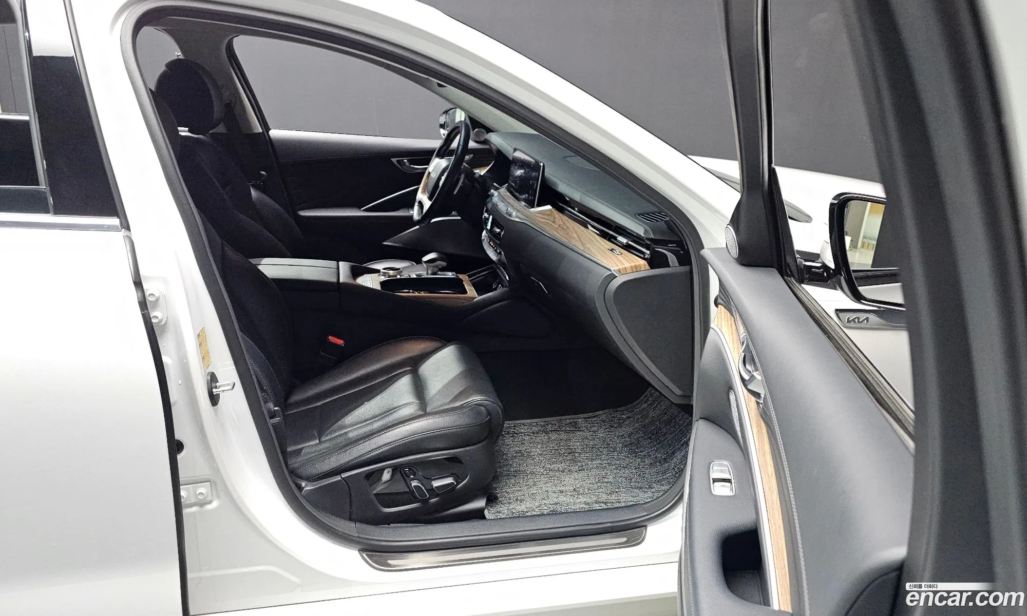 Kia K9 2021 — 15