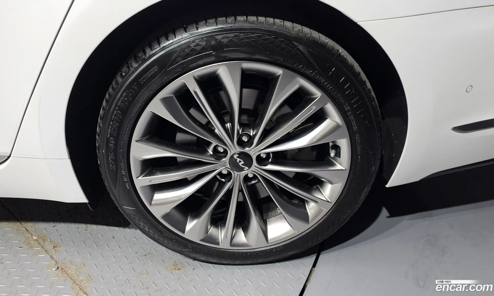 Kia K9 2021 — 4