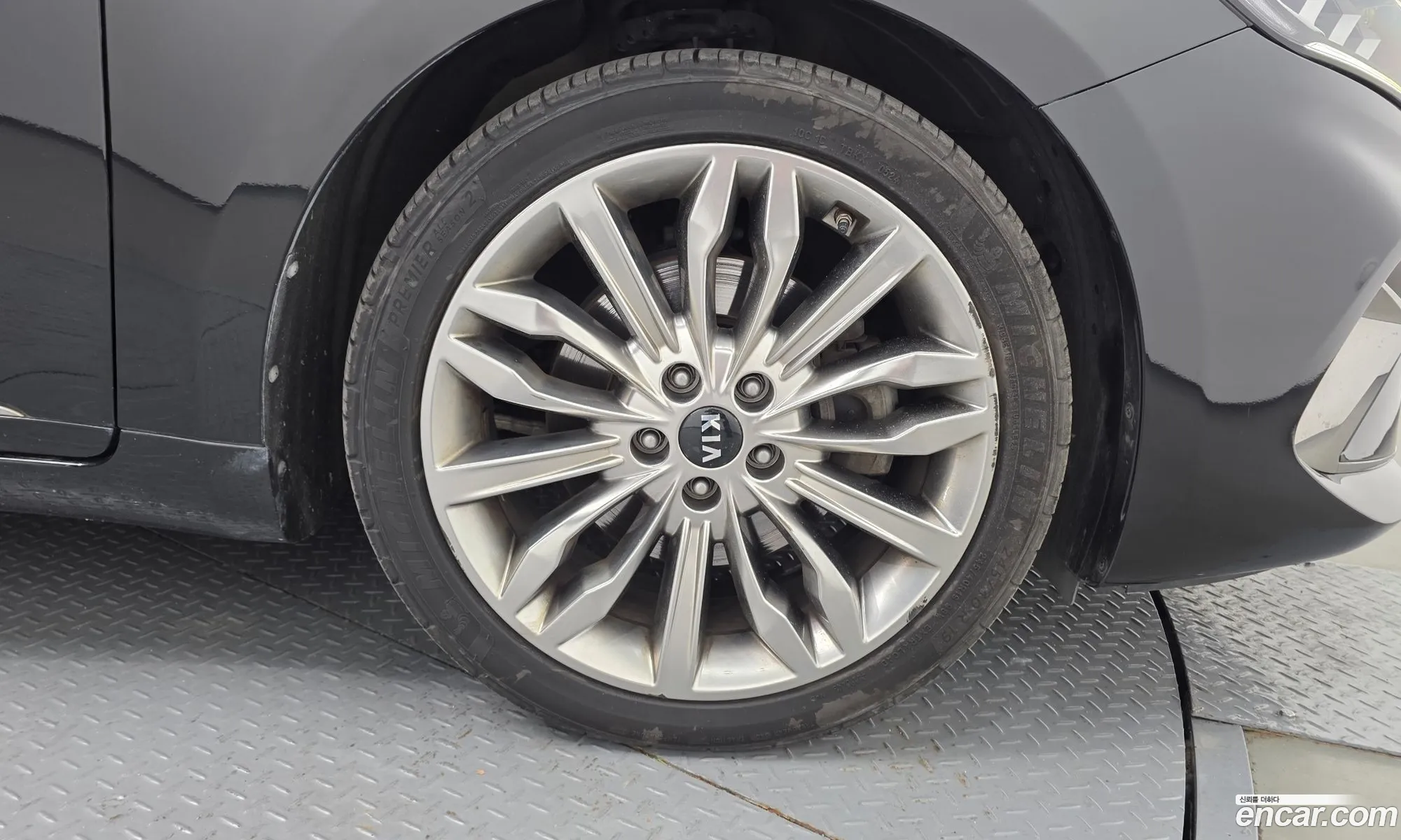 Kia K7 Premier 2020 — 19