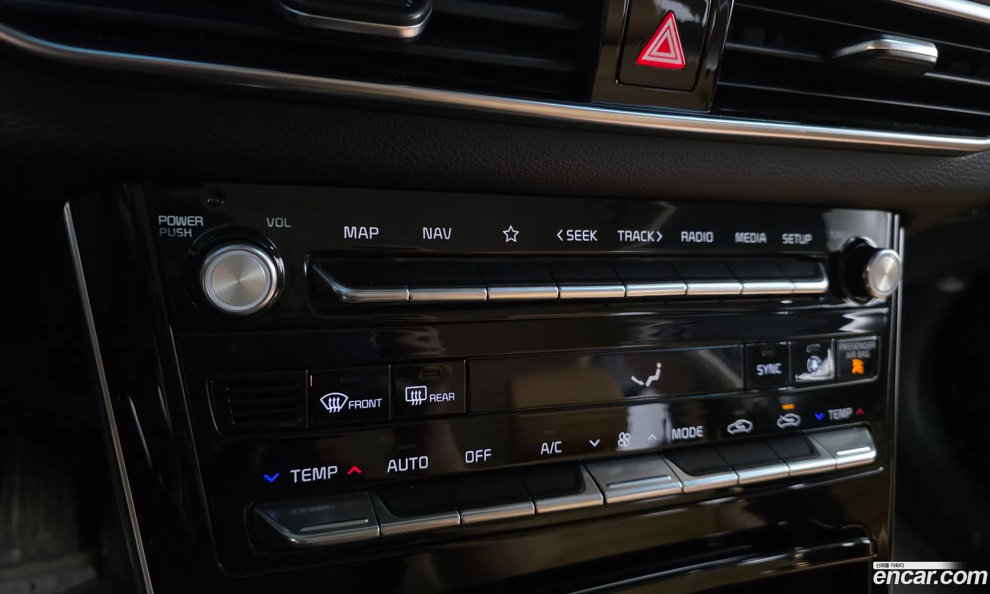 Kia K7 Premier 2020 — 43