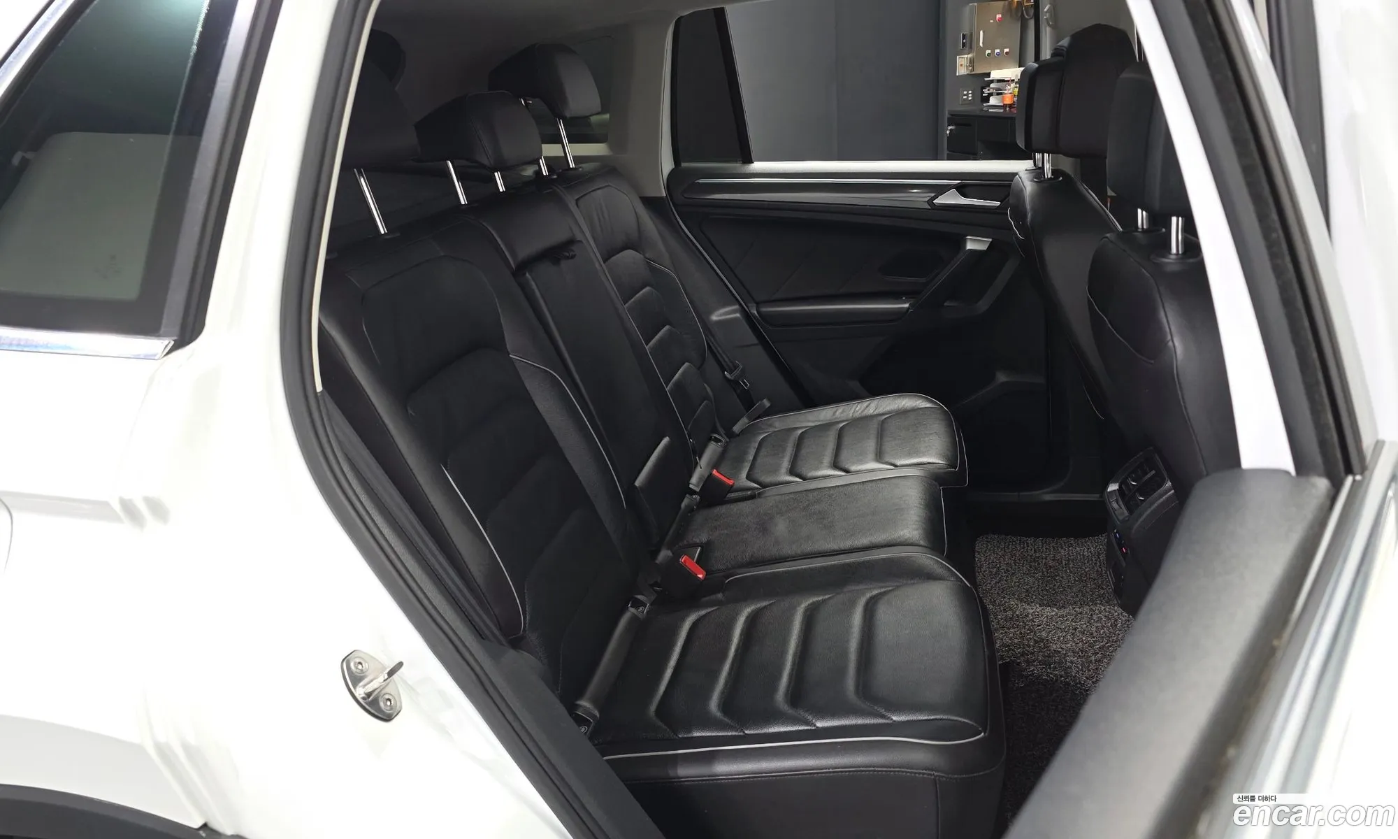Volkswagen Tiguan 2021 — 27