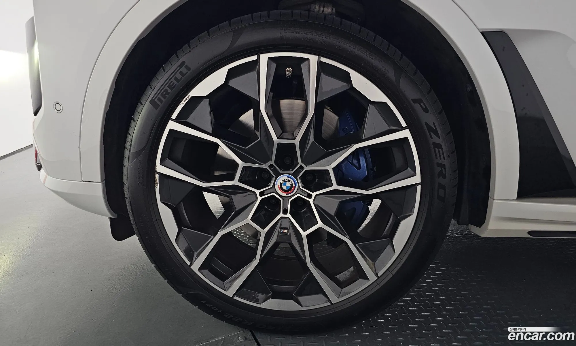 BMW X7 2025 WBA21EM02S9Y87870 — 38