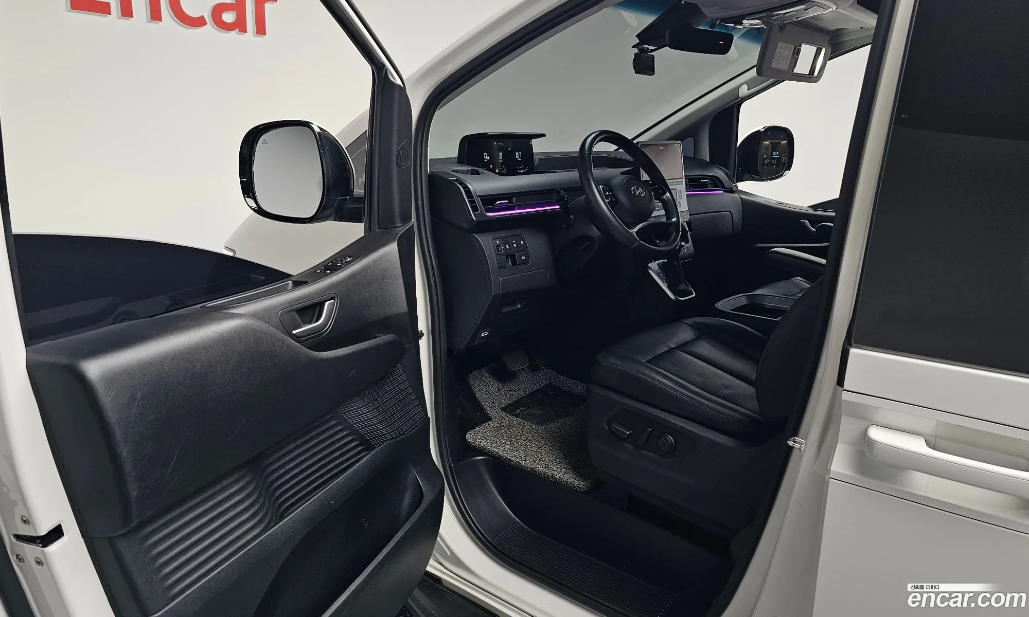 Hyundai Staria 2021 — 14