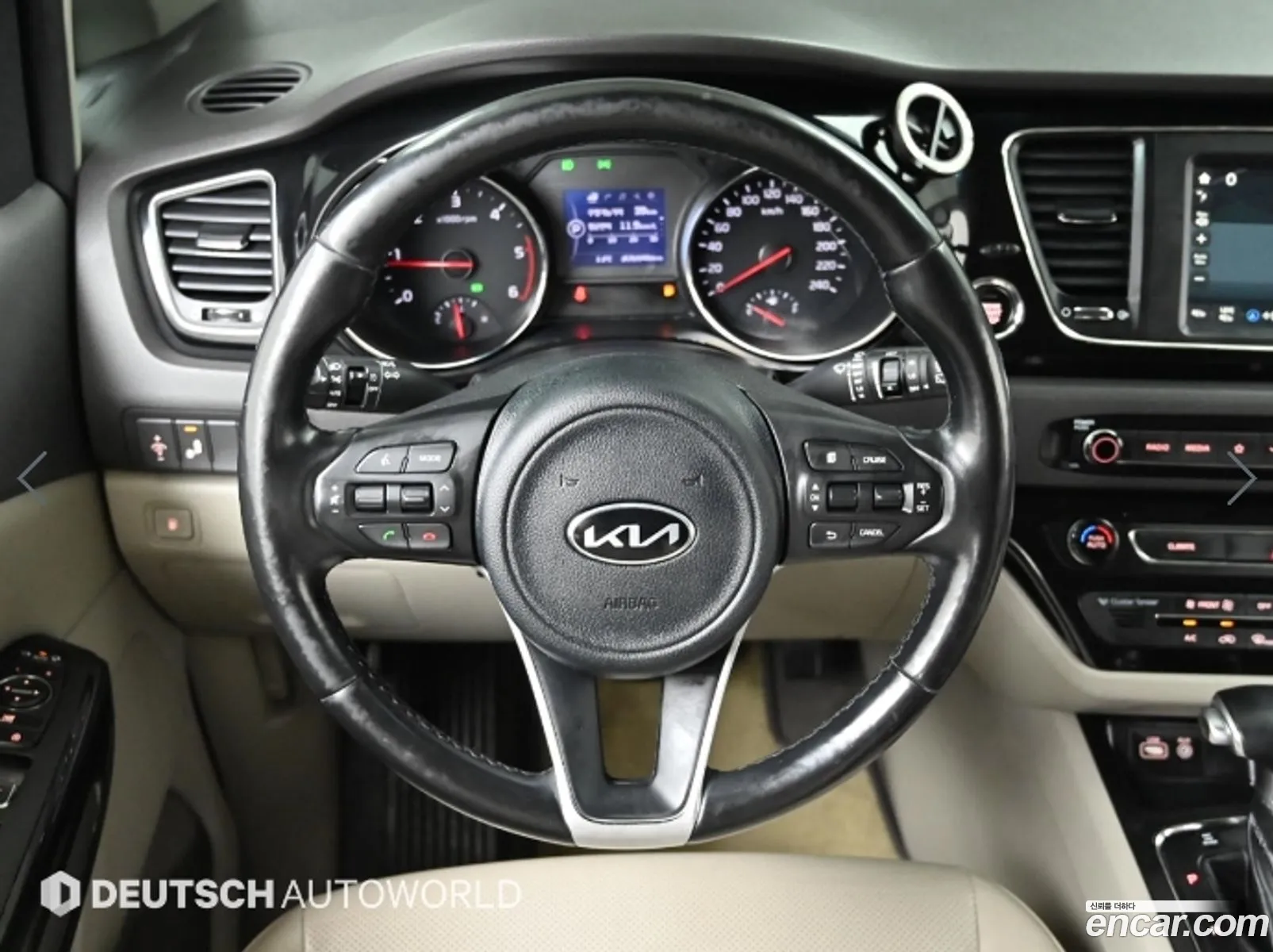 Kia Carnival 2017 — 10