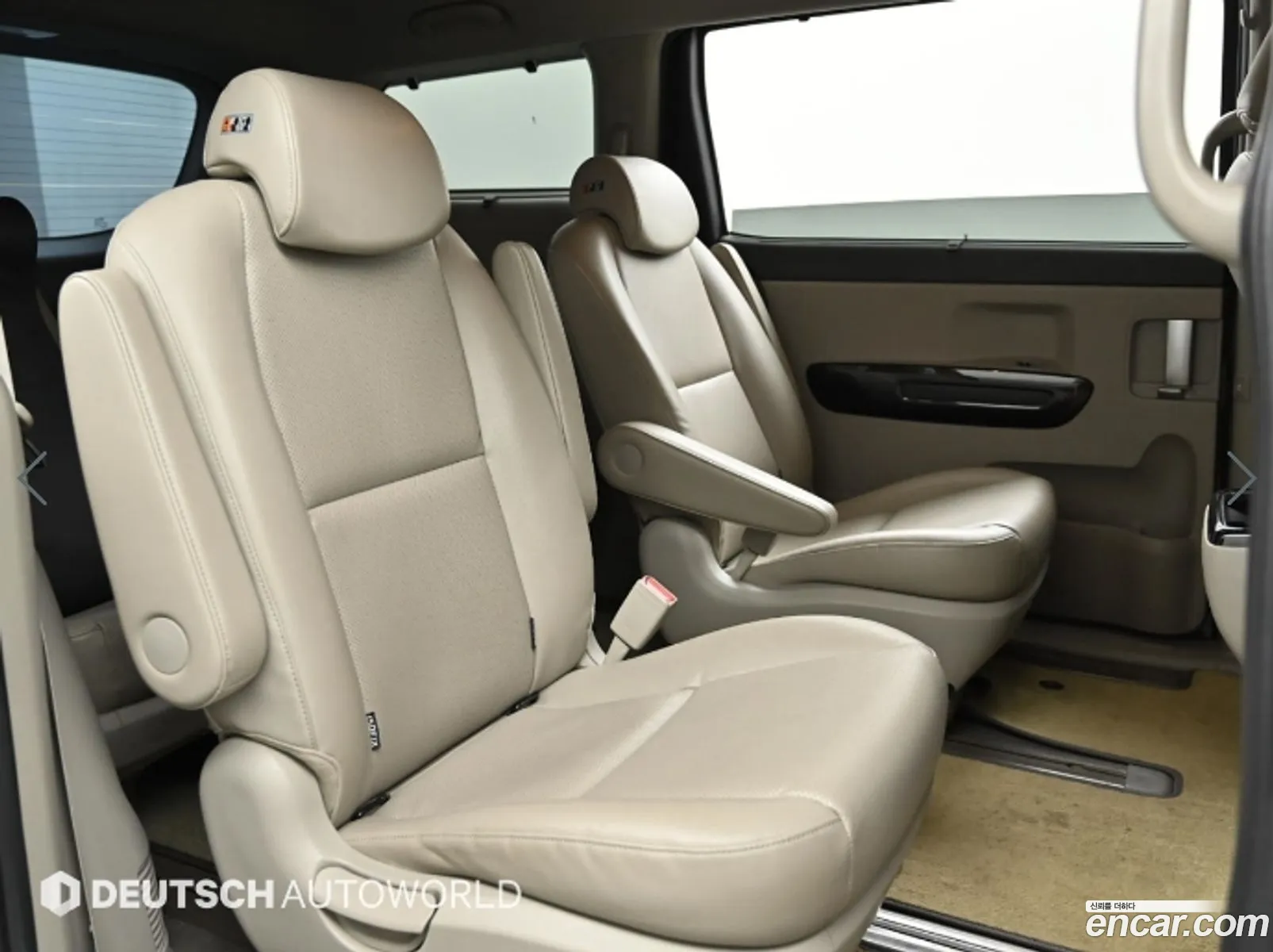 Kia Carnival 2017 — 17