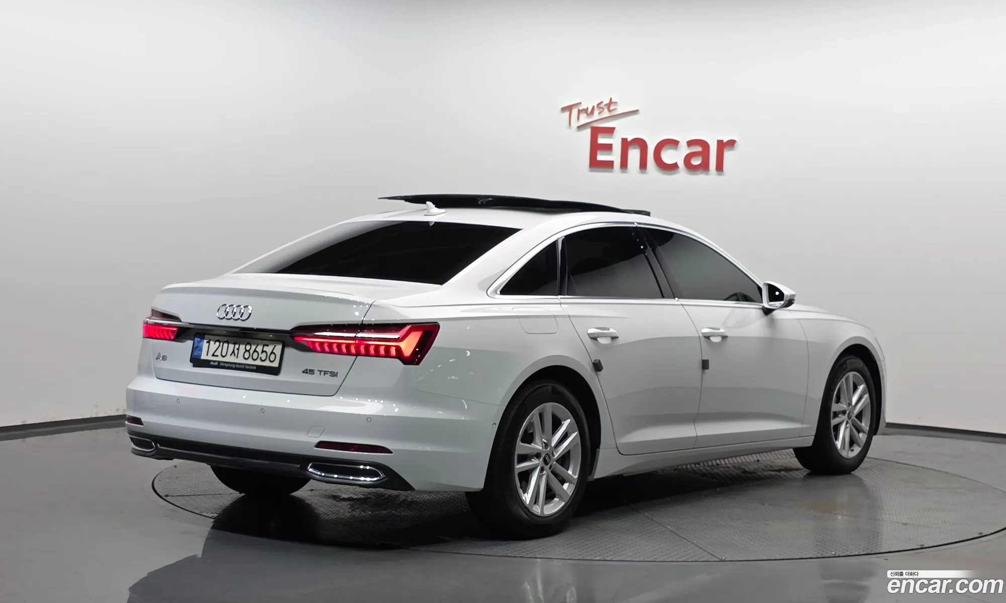 Audi A6 2022 WAUZZZF29PN007999 — 19