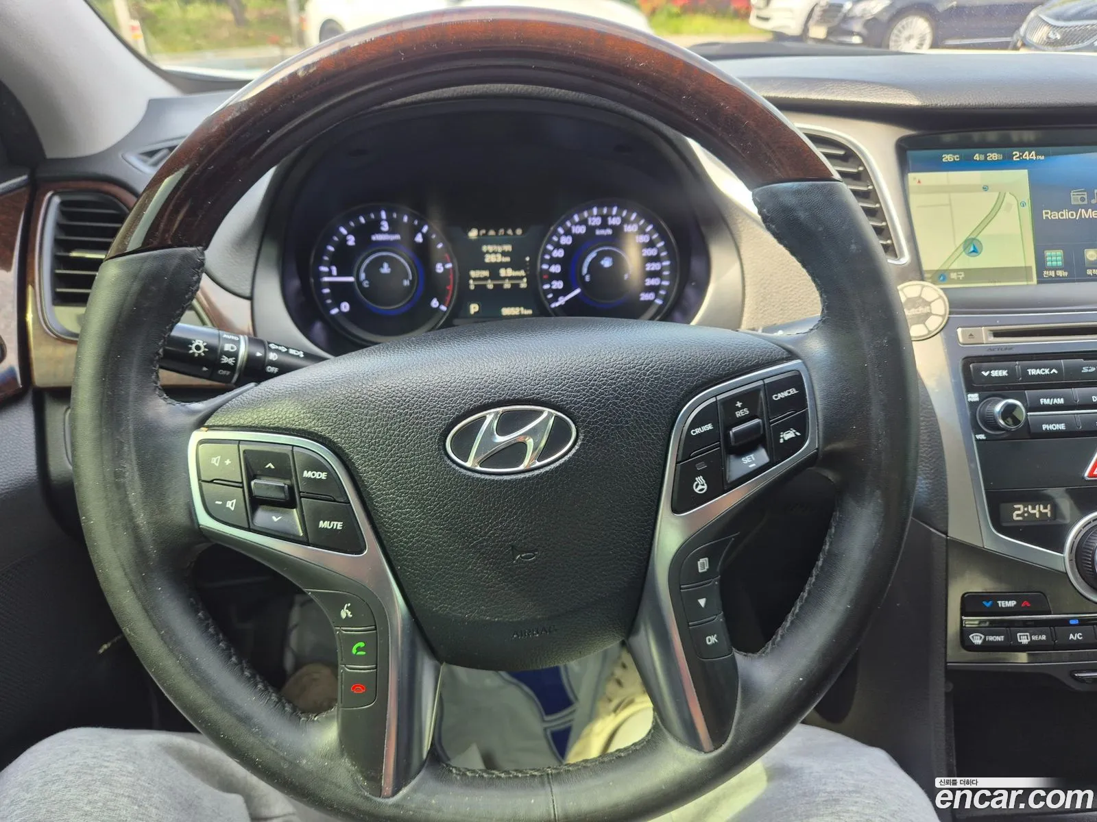 Hyundai Grandeur HG 2015 — 5