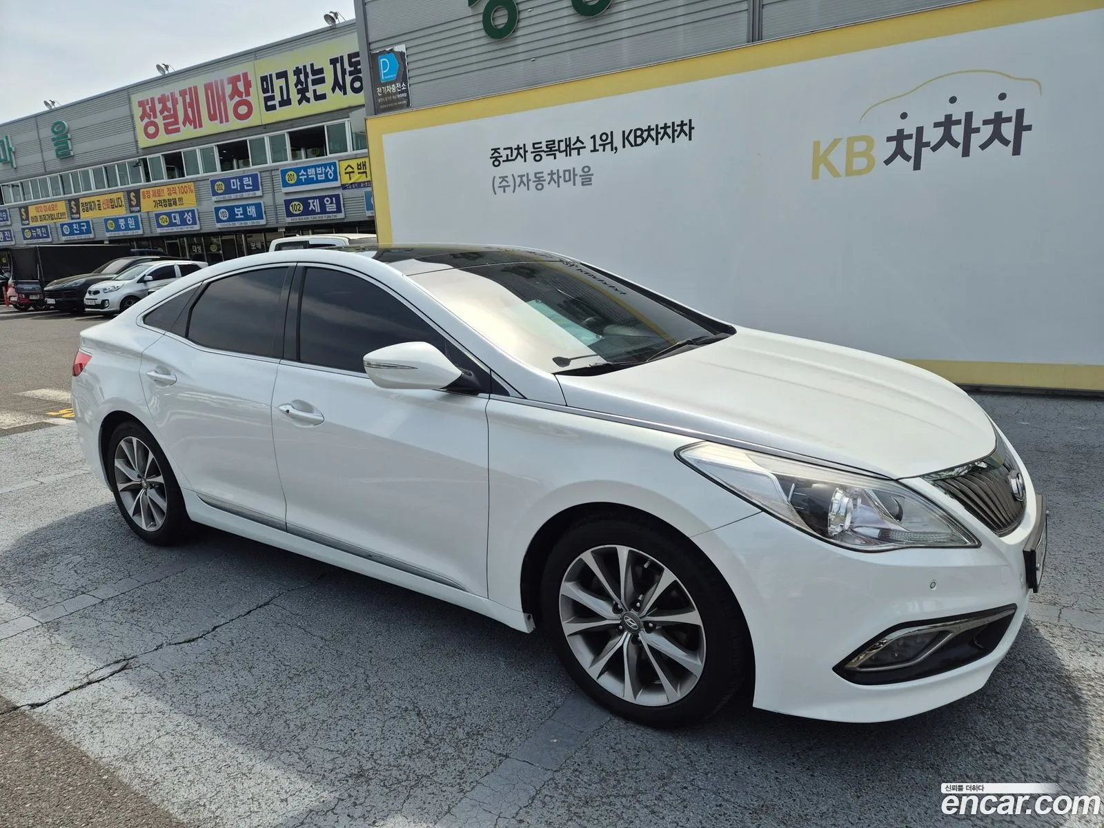 Hyundai Grandeur HG 2015 — 3