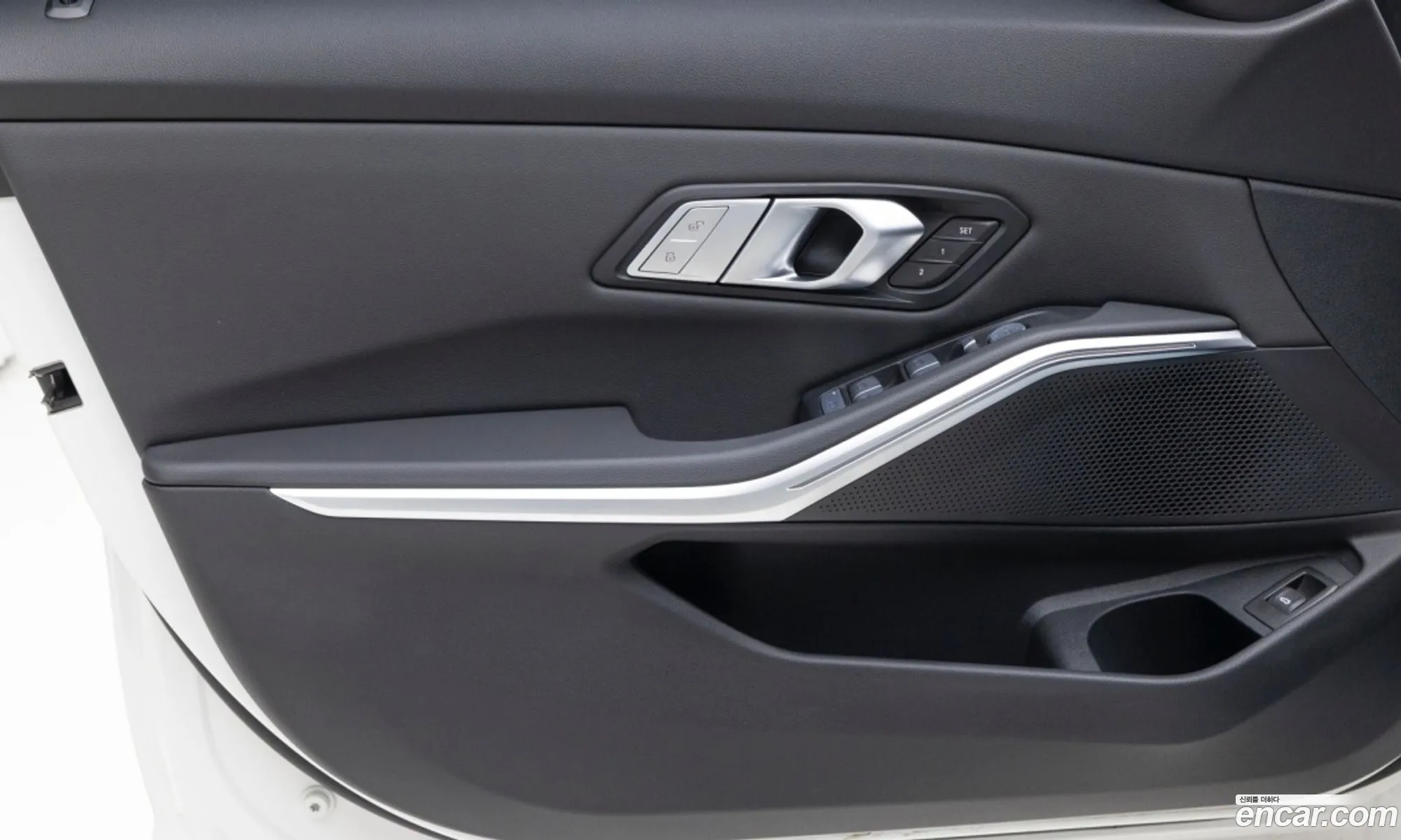 BMW 3 Series 2025 — 13