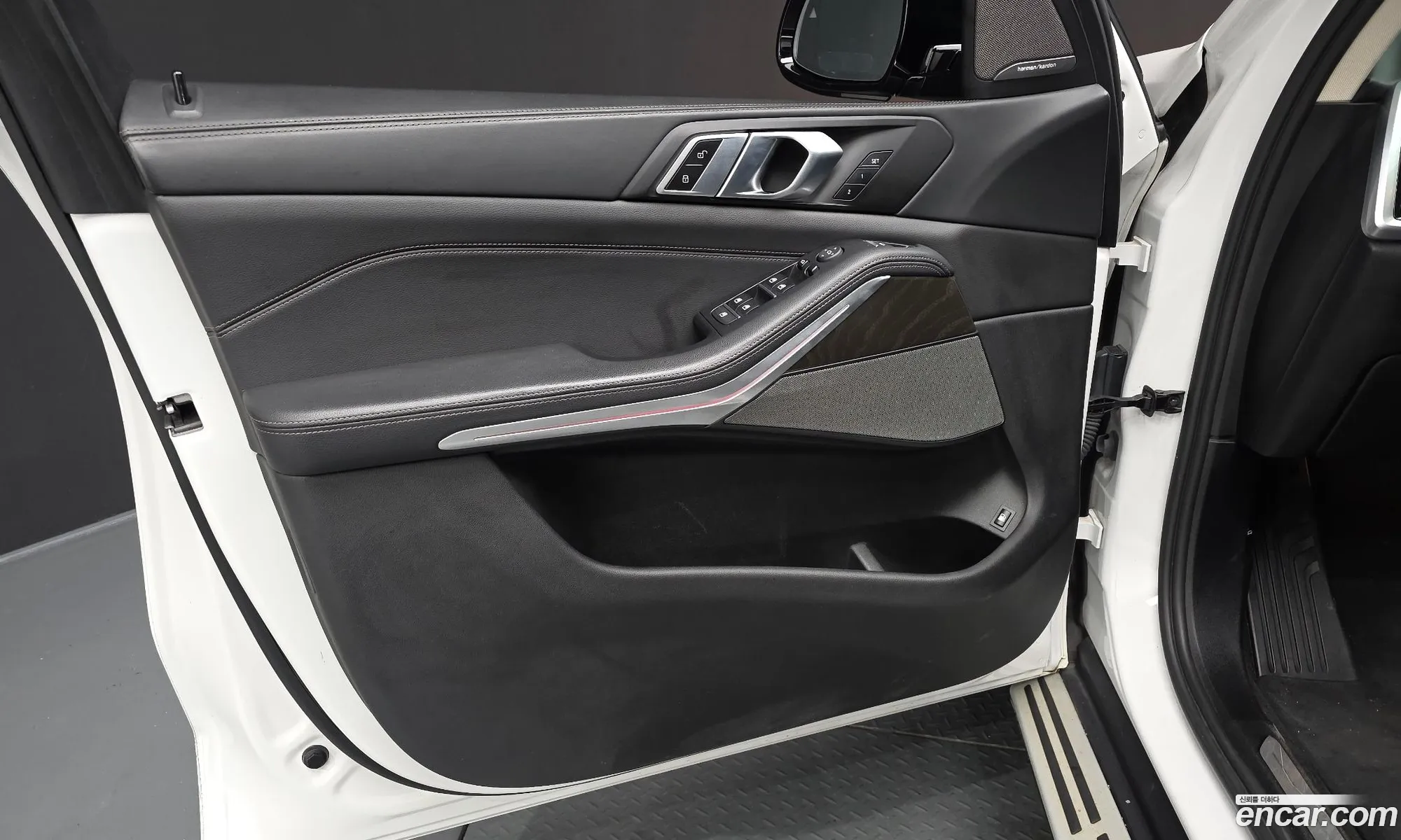 BMW X5 2022 WBATA610XN9M45759 — 10