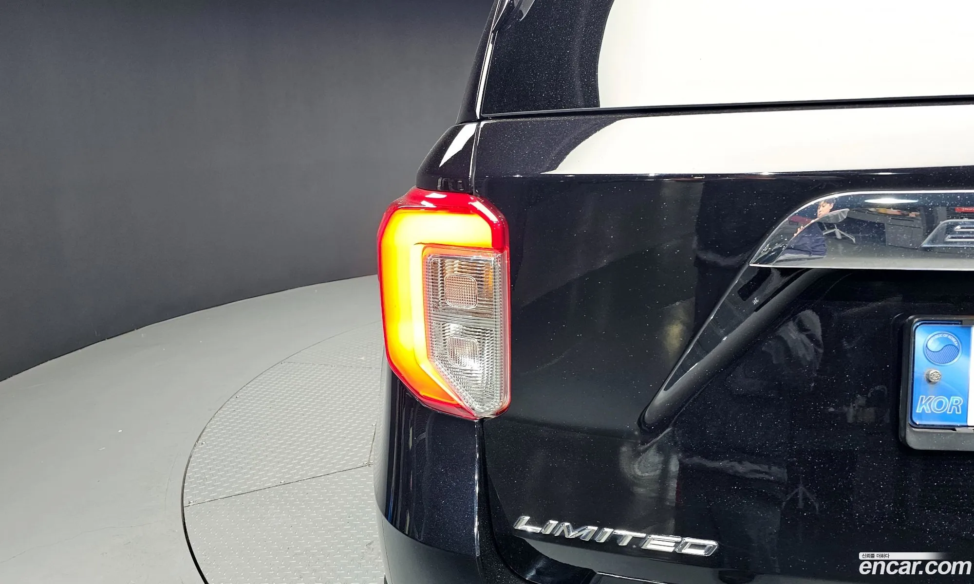 Ford Explorer 6th Gen 2020 1FMSK8FH4LGC71147 — 18