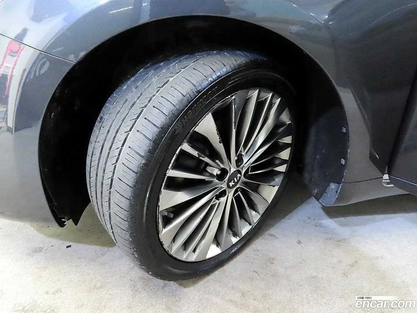 Kia K7 2016 — 11