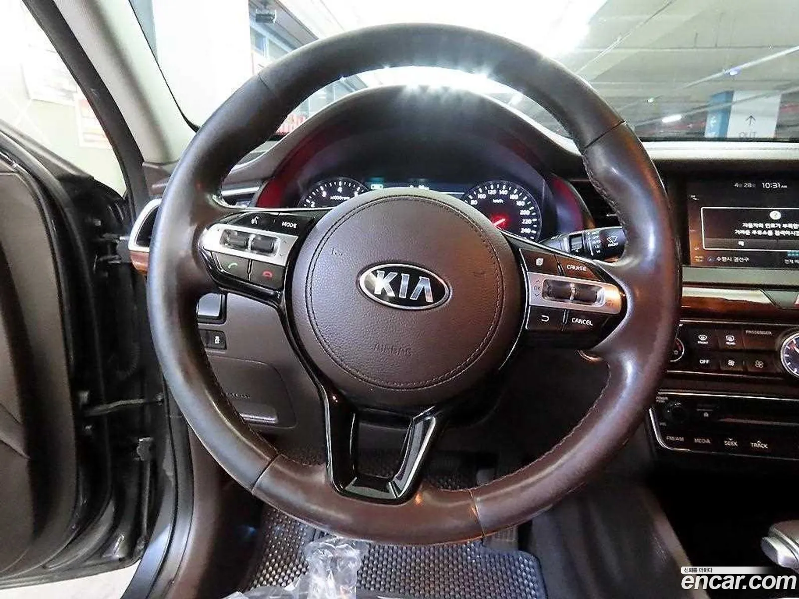Kia K7 2016 — 15