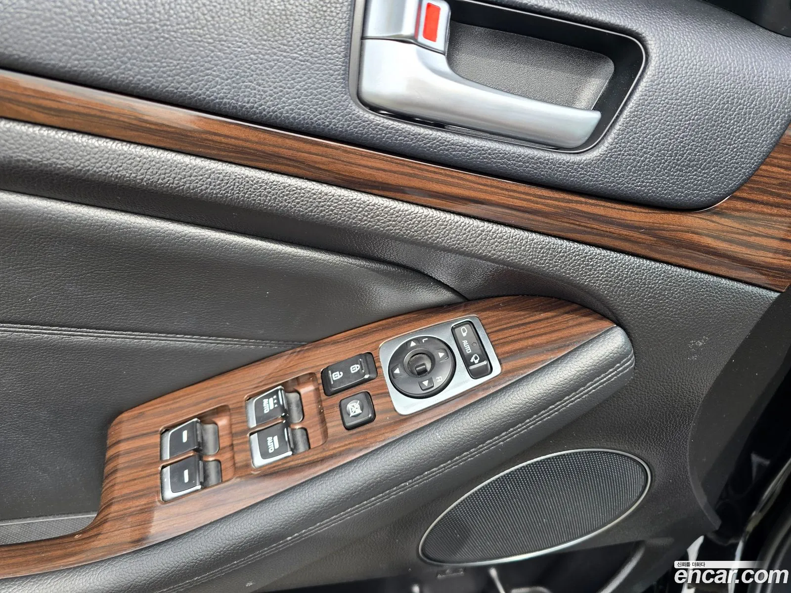 Kia K7 2016 — 11