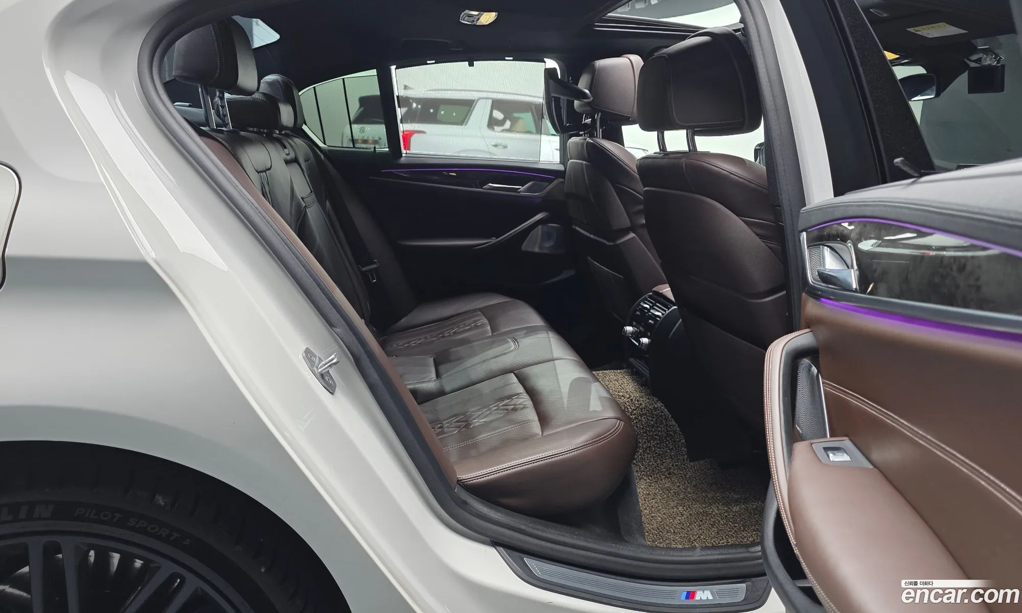 BMW 5 Series 2018 — 16