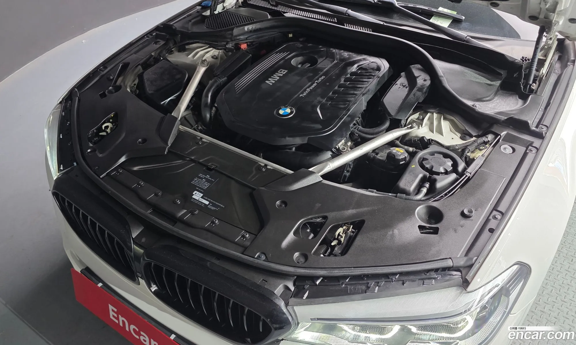 BMW 5 Series 2018 — 19