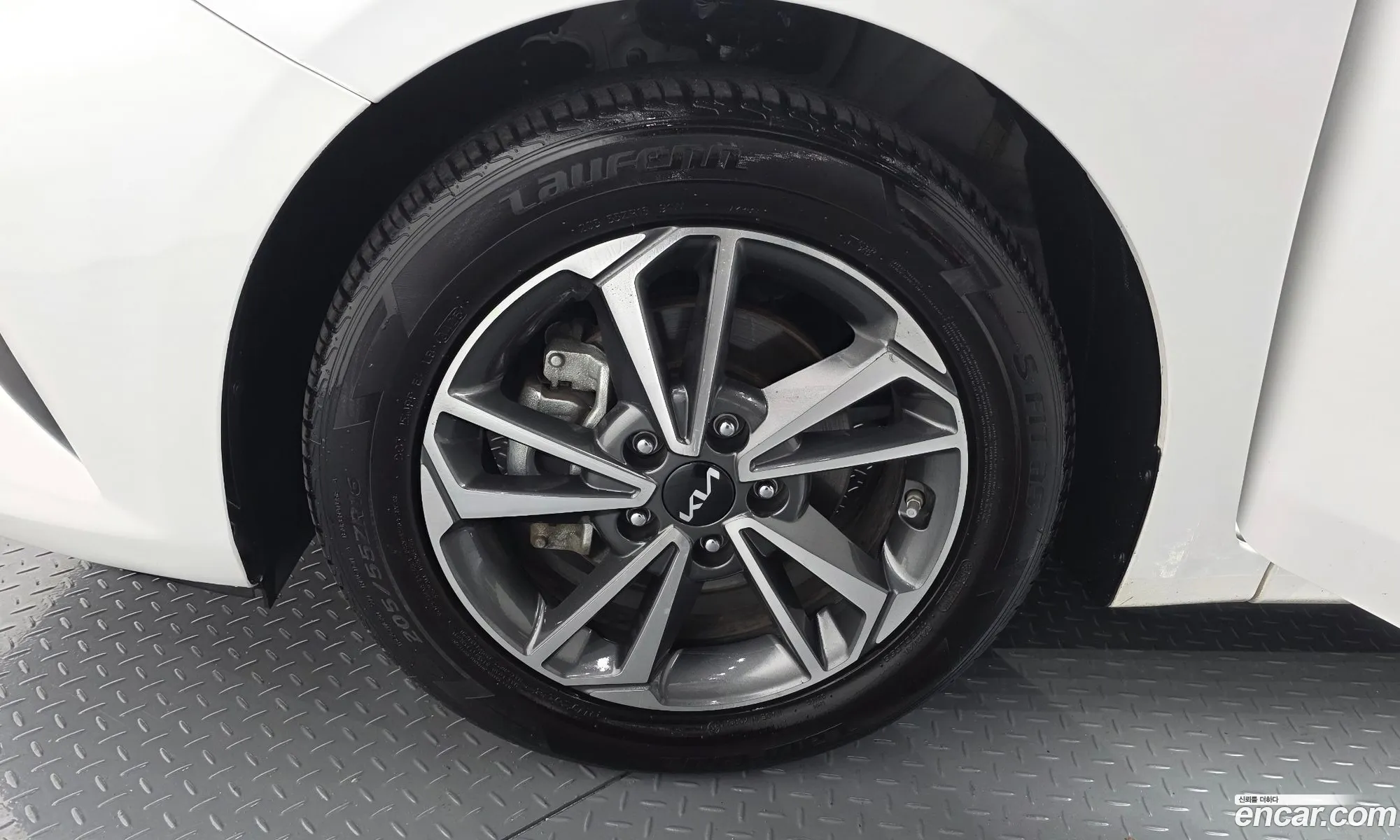 Kia K3 2023 — 12