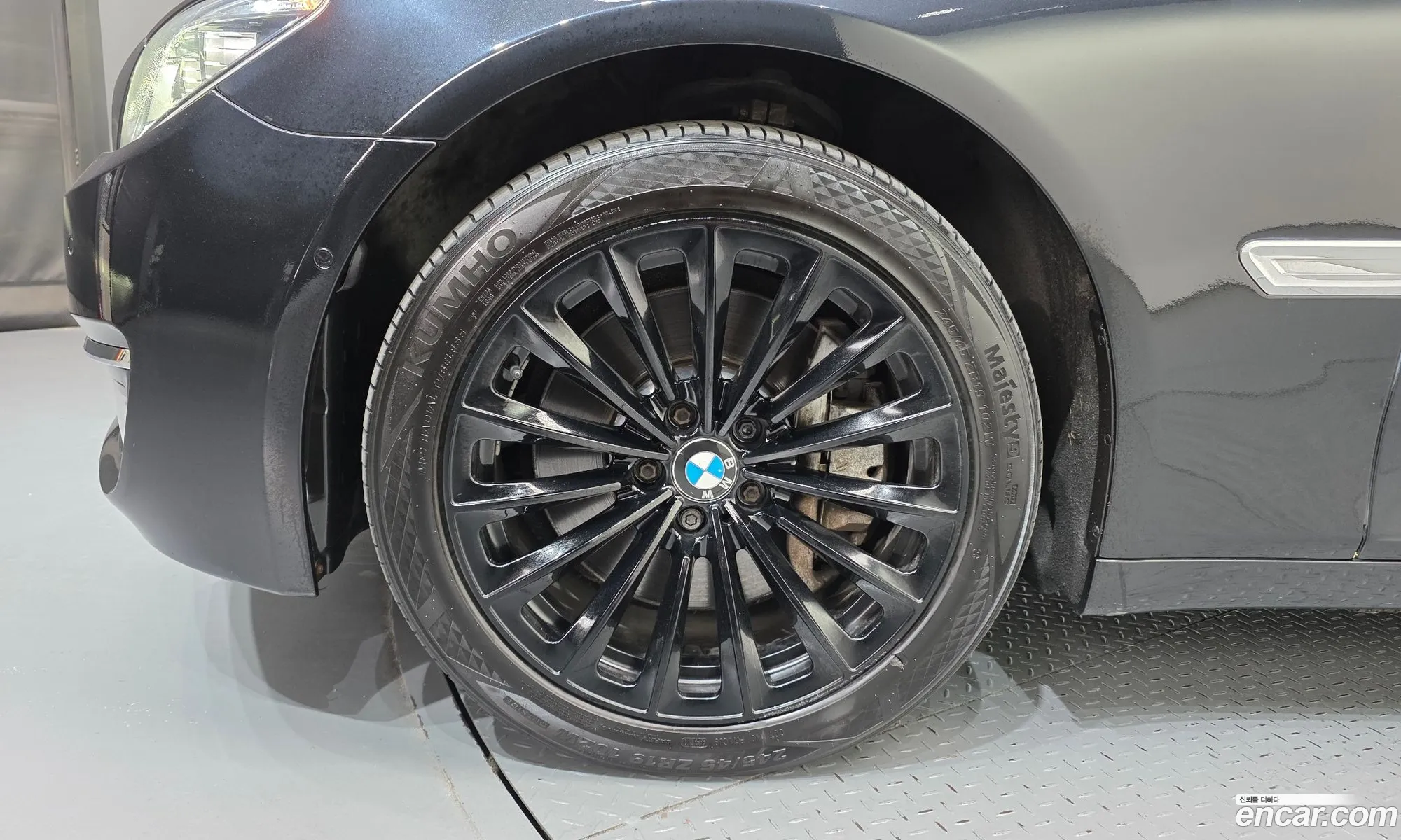 BMW 7 Series 2013 WBAYF8102DD184609 — 12
