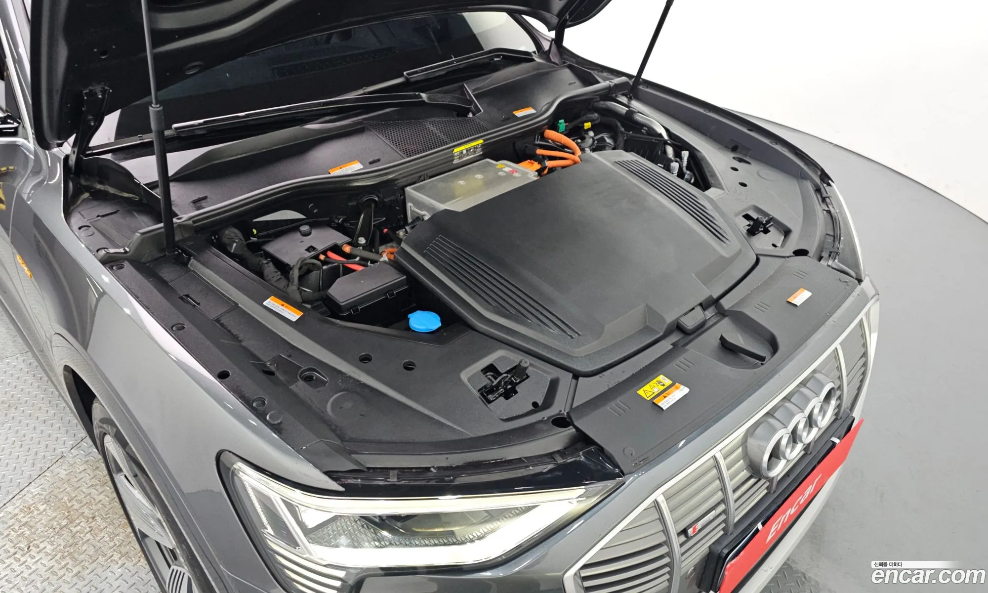 Audi e-tron 2021 WAUZZZGE5MB038656 — 16