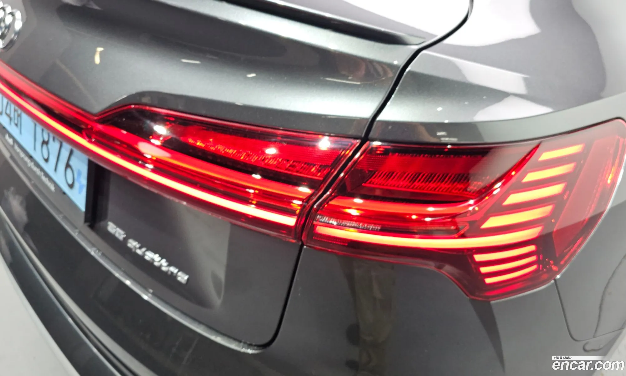 Audi e-tron 2021 WAUZZZGE5MB038656 — 28
