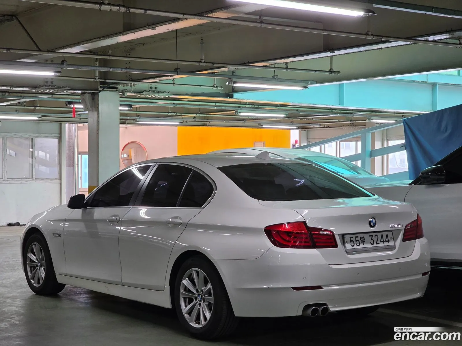 BMW 5 Series 2011 — 5