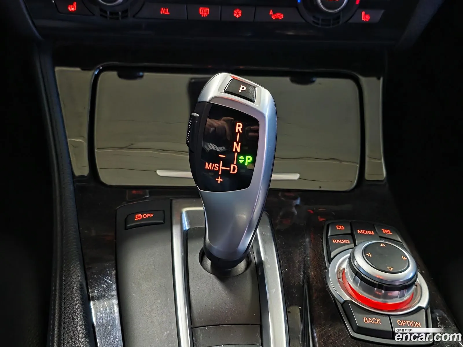 BMW 5 Series 2011 — 14