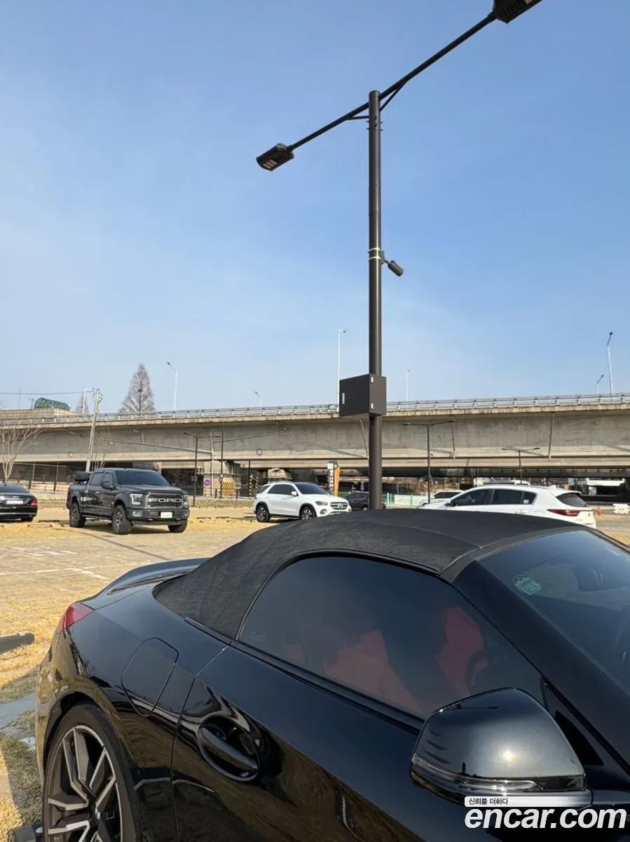 BMW Z4 2025 — 16