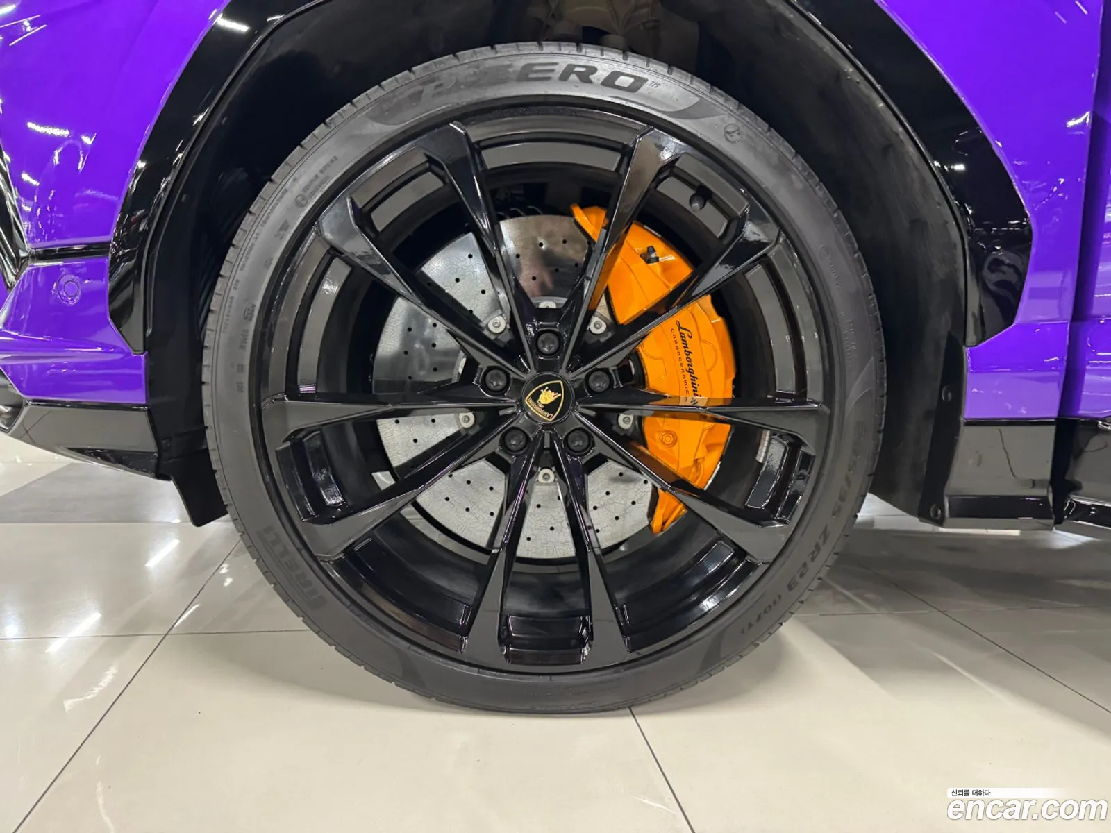 Lamborghini Urus 2024 — 2