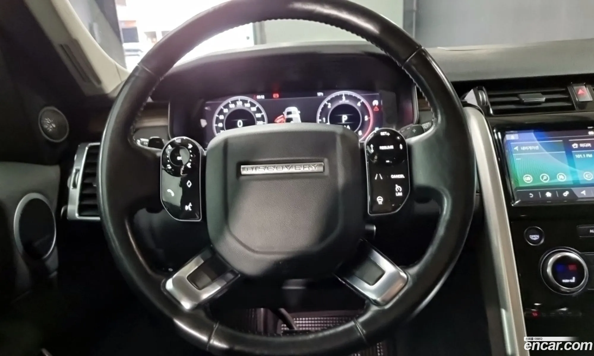Land Rover Discovery 5 2019 — 13