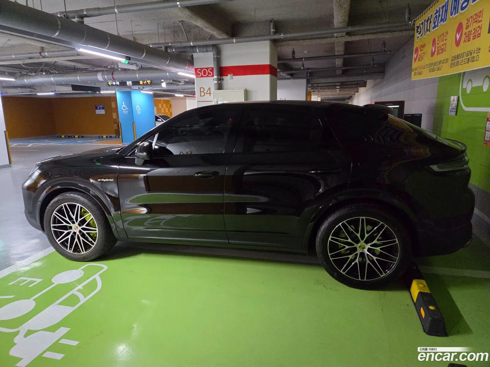 Porsche Cayenne 2025 — 11