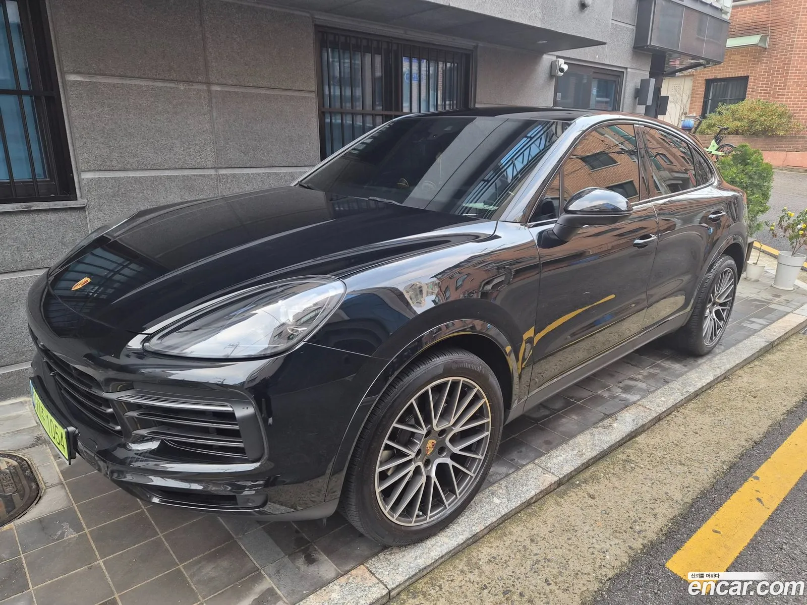 Porsche Cayenne 2023 — 3