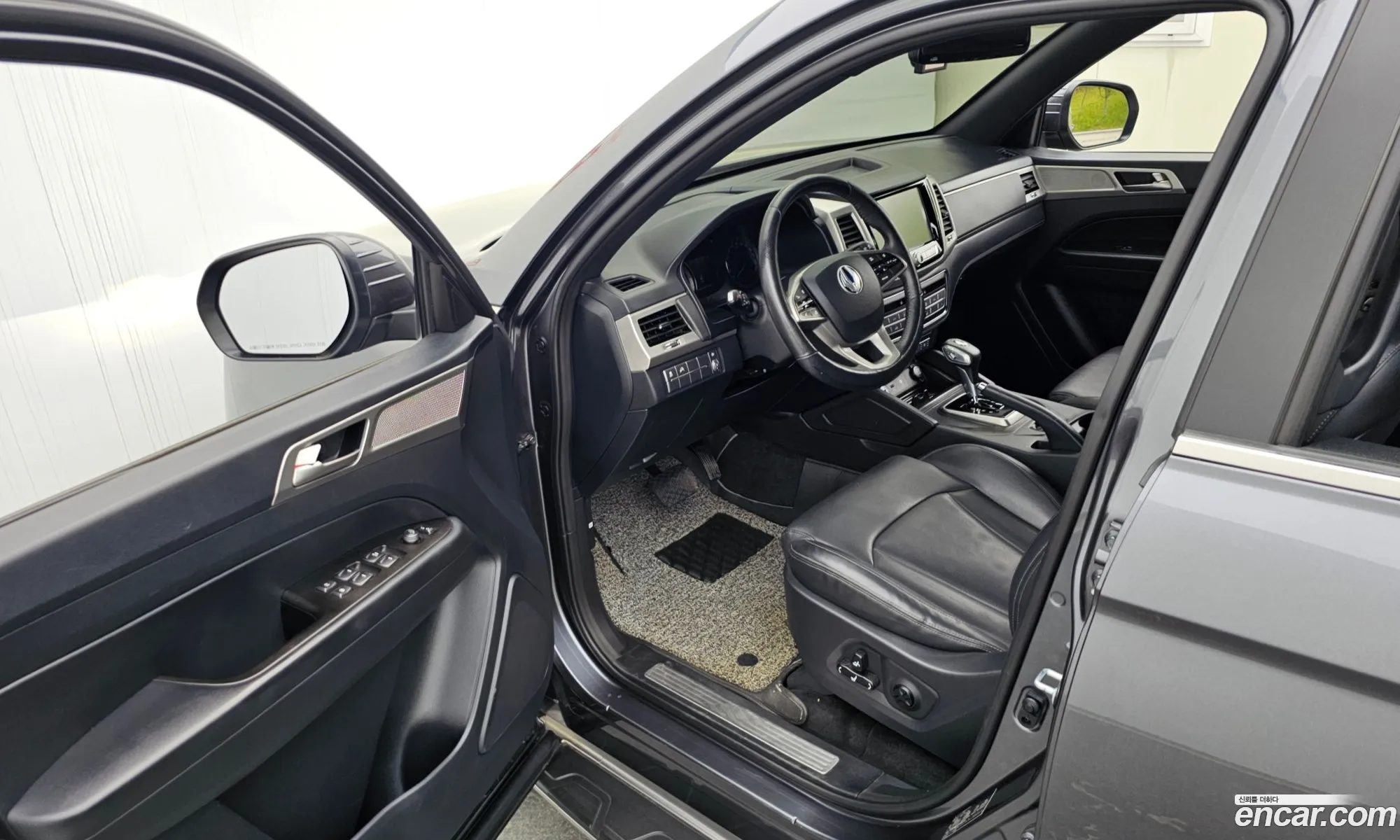KG Mobility (SsangYong) Rexton Sports Khan 2019 — 3